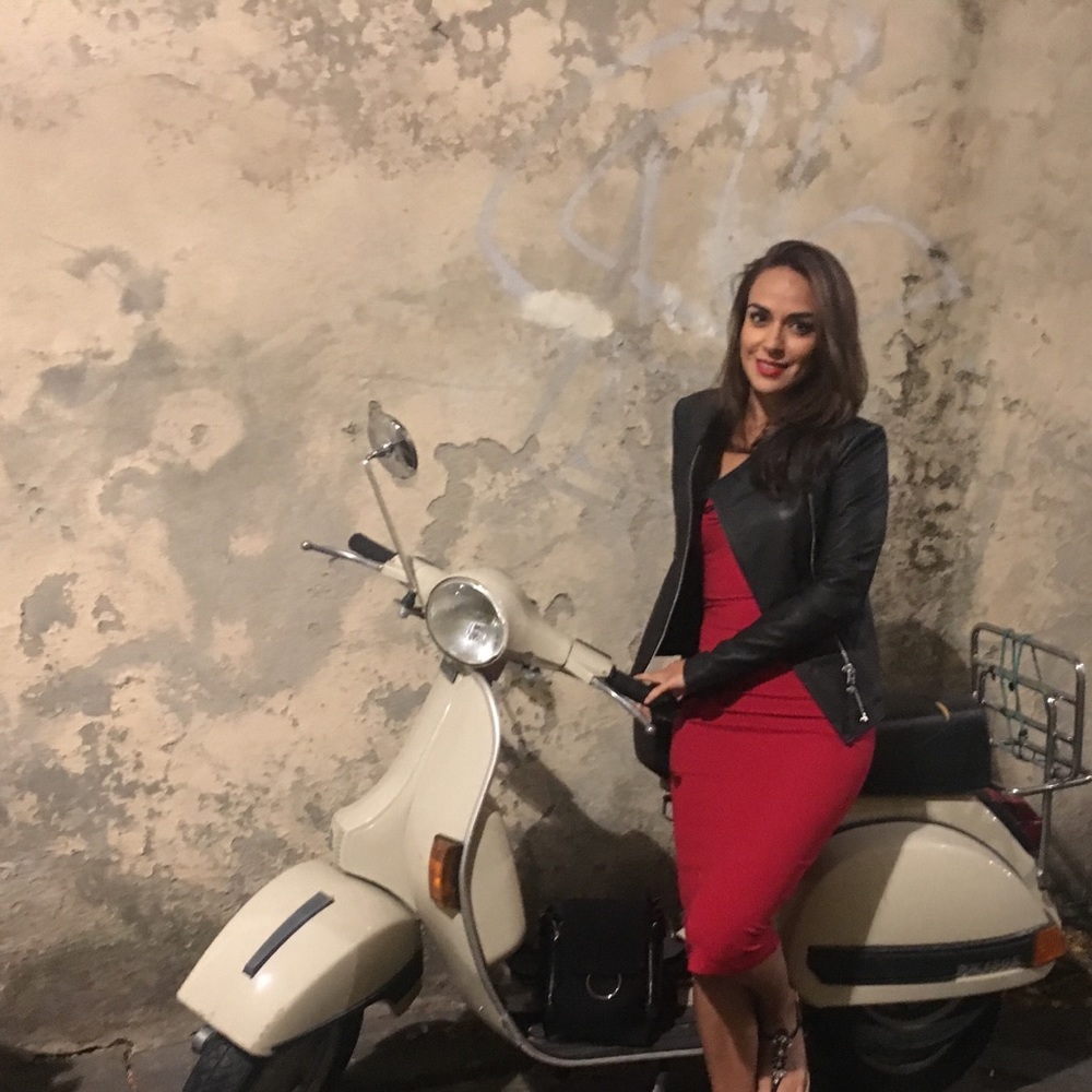 Meet your Posher, Valeria